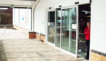 Aluminium automatic doors